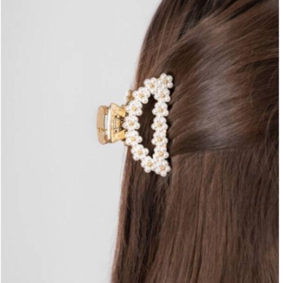 Pearl Flower Hair Claw - Picture 1 of 4